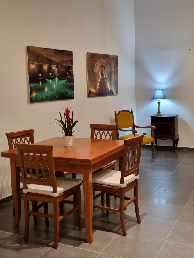 Napoli Sottosopra Chiaia Apartamento Quarto foto