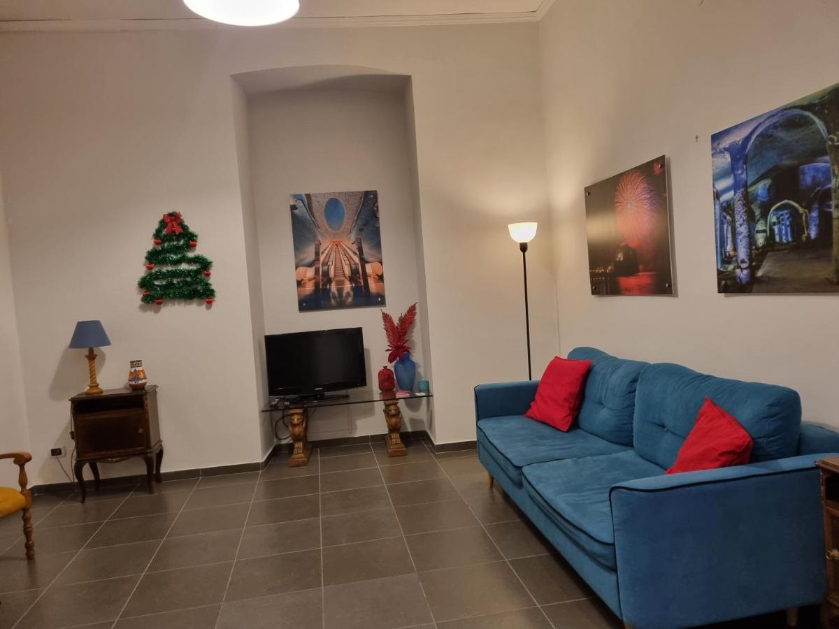 Napoli Sottosopra Chiaia Apartamento Exterior foto